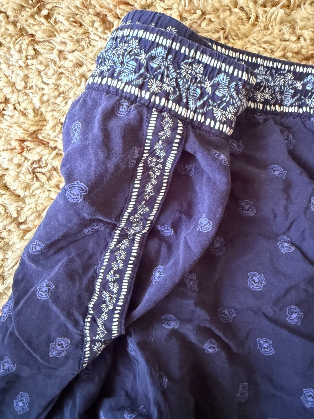 Old Navy Navy Blue Floral Border Mid-Rise Soft Pants for Women - Picture 6 of 6